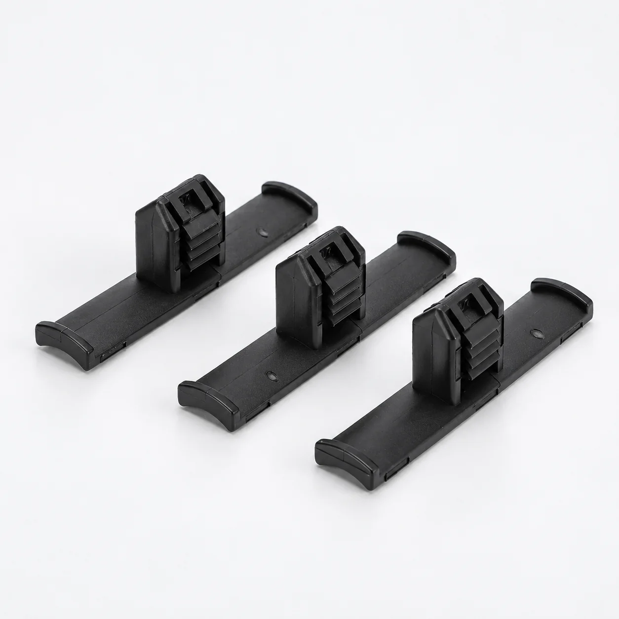 151-00848 Bundling Clip for Oval Hole