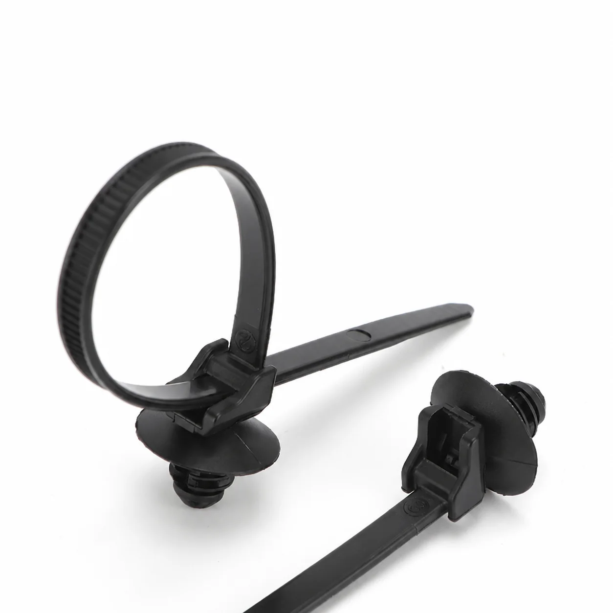 157-00128 Fir-Tree Push-Mount Cable Tie with Disc