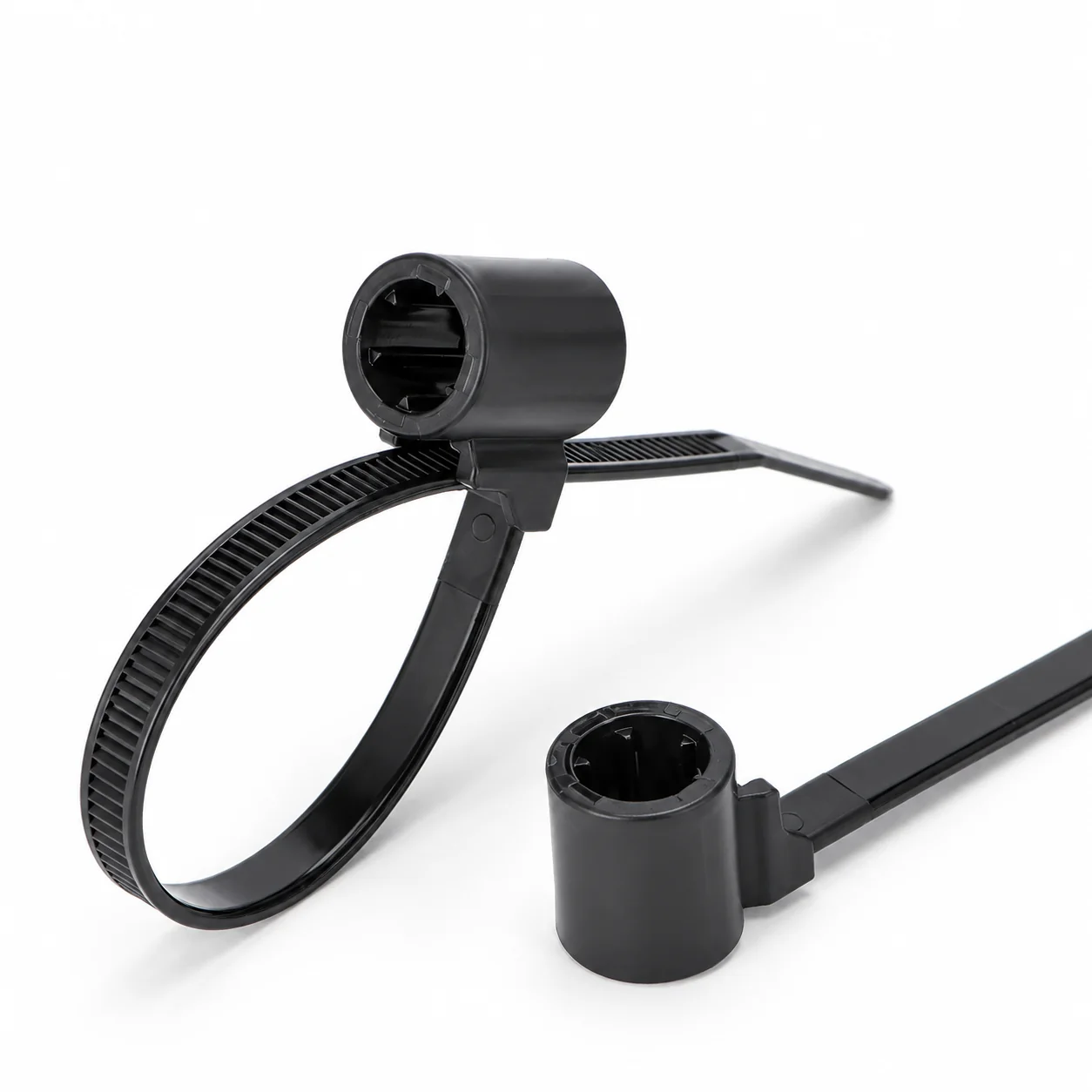 157-00211 M6 Stud-Mount Cable Tie